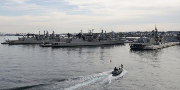 Ðáñïõóßá ôïõ ÐôÄ Ðñïêüðç Ðáõëüðïõëïõ ç ôåëåôÞ ïíïìáôïäïóßáò ðëßïõ õðïóôçñéîçò ¶ôëáò, óôï íáõóôáèìï ôçò Óáëáìßíáò. ÄåõôÝñá 2 Äåêåìâñßïõ 2019. (EUROKINISSI/ÐÁÍÁÃÏÐÏÕËÏÓ ÃÉÁÍÍÇÓ)