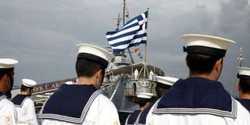 Ôá ÐïëåìéêÜ Ðëïßá ôïõ Óôüëïõ åðéèåþñçóå ôçí ÐÝìðôç 4 Ïêôùâñßïõ 2012, ï Ðñüåäñïò ôçò Äçìïêñáôßáò ÊÜñïëïò Ðáðïýëéáò. Ï ê. Ðáðïýëéáò åðéóêÝöèçêå ôï È/Ê ÁÂÅÑÙÖ üðïõ êáé ôÝëåóå ôá åãêáßíéá Ýêèåóçò ìå óôïëÝò ôïõ Ðïëåìéêïý Íáõôéêïý ôçò åðï÷Þò ôùí Âáëêáíéêþí ÐïëÝìùí.
Óôç óõíÝ÷åéá åðéâéâÜóèçêå óôç Ö/Ã ÓÁËÁÌÉÓ üðïõ êáé åðéèåþñçóå ôá ÐïëåìéêÜ Ðëïßá ôïõ Óôüëïõ.
(EUROKINISSI/ÃÉÙÑÃÏÓ ÊÏÍÔÁÑÉÍÇÓ)